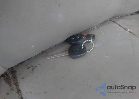 2007 Toyota Sienna Xle из США, поврежденный, VIN 5TDBK22C27S007481